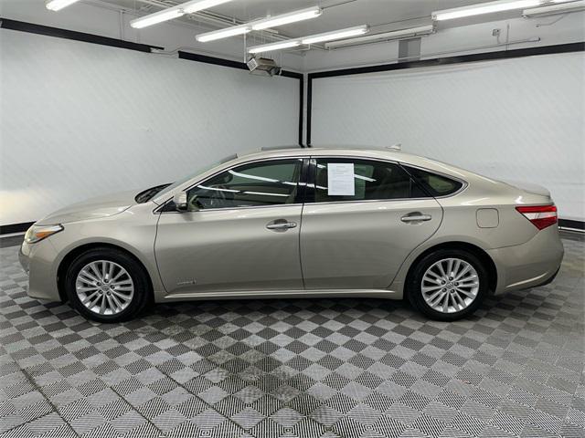 2013 toyota avalon hybrid limited