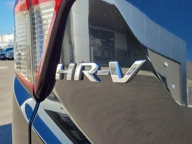 2022 honda hr-v lx