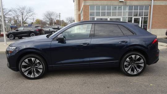 2025 Audi Q8