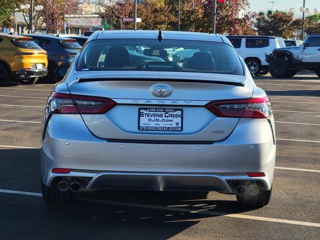 2023 toyota camry xse v6