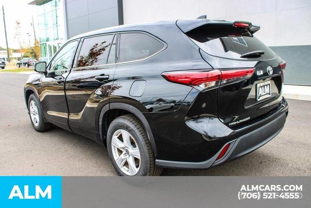 2022 toyota highlander le