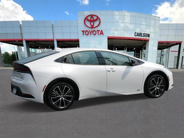 2024 toyota prius four