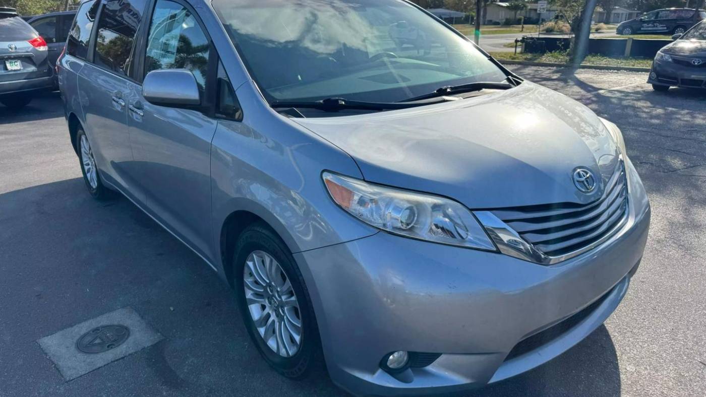2015 toyota sienna