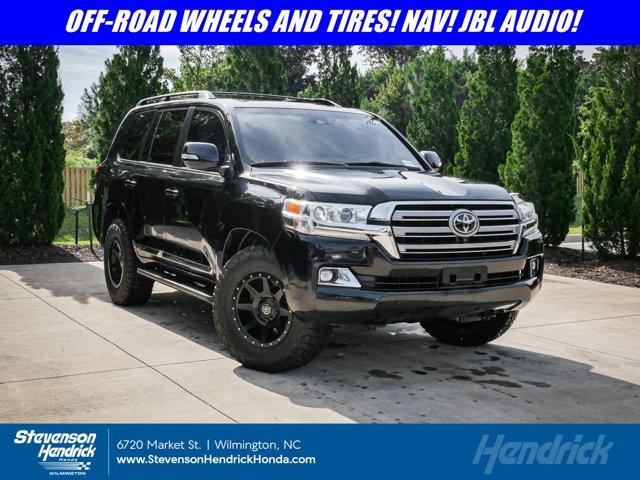 2017 toyota land cruiser v8 (a8)
