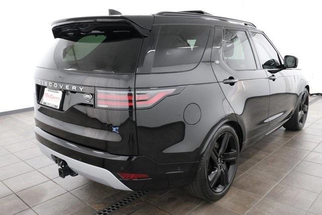 2023 land rover discovery p360 metropolitan edition