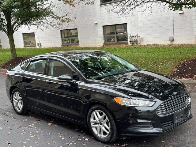 2015 ford fusion se