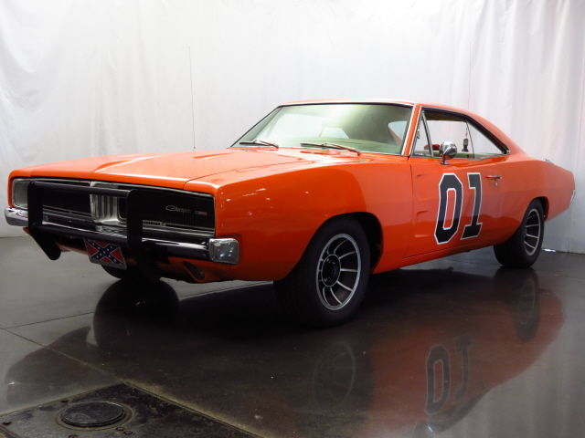 1968 dodge charger general lee signed by cast/creators of the dukes of hazard