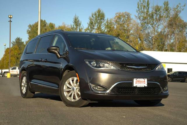 2019 chrysler pacifica touring-l