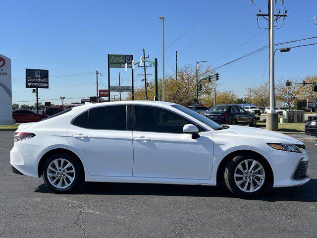 2023 toyota camry le
