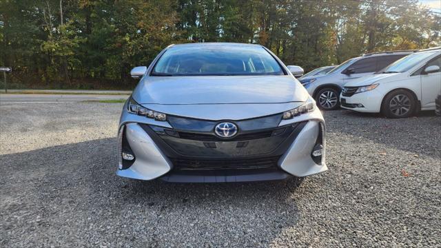 2021 toyota prius prime limited