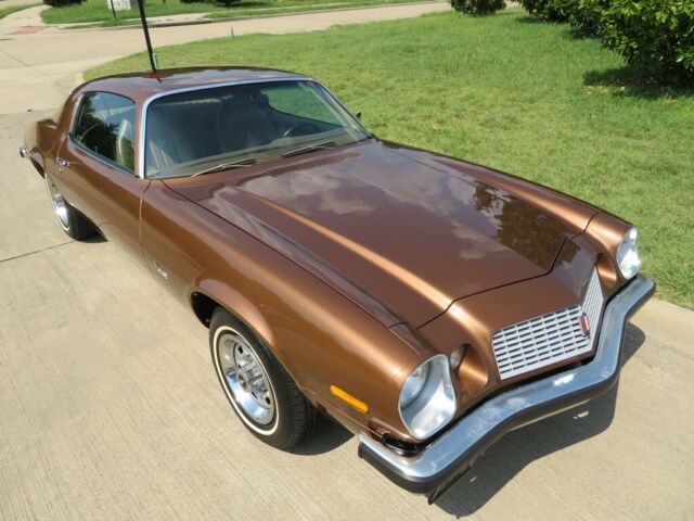 1974 chevrolet camaro------ nicely restored