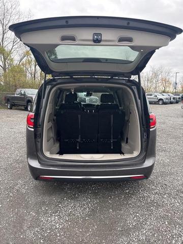 2022 chrysler pacifica touring l