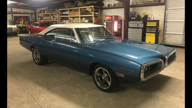 1970 dodge coronet #'s match 318 auto 86k miles excellent driver super bee