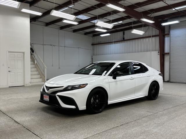 2023 toyota camry se