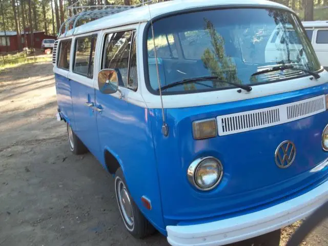 1974 volkswagen bus bay 2.0l with working a/c 4 speed new motor and more