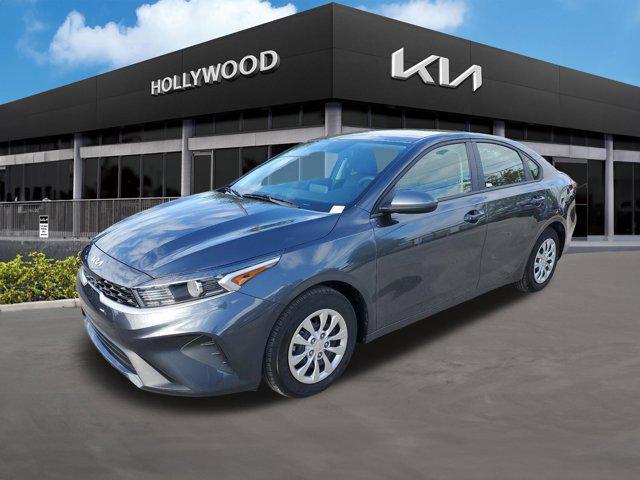 2023 kia forte lx