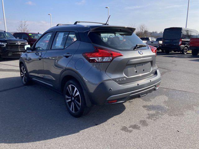 2020 nissan kicks sr