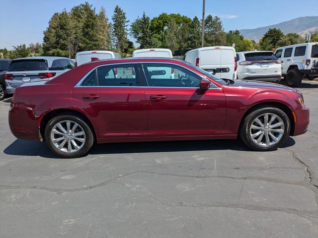 2020 chrysler 300 touring