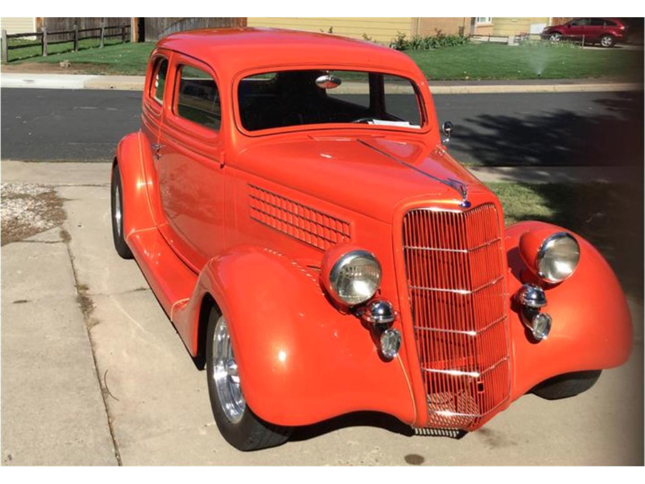 1935 ford tudor