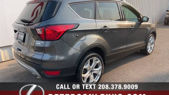 2019 ford escape titanium