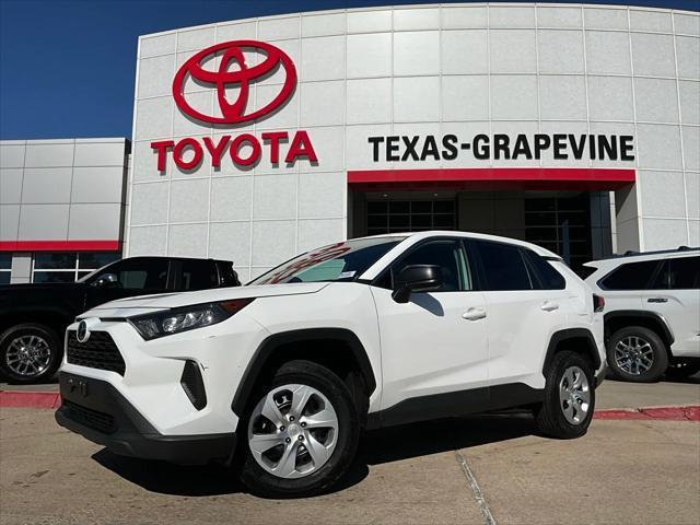 2022 toyota rav4 le
