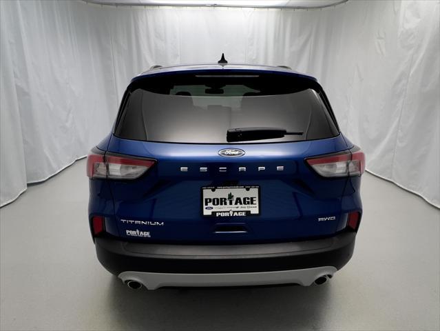 2022 ford escape titanium