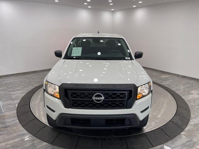 2022 nissan frontier s