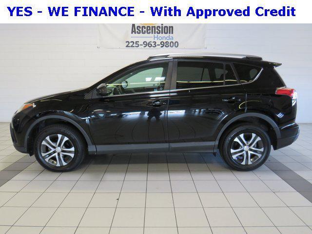 2018 toyota rav4 le