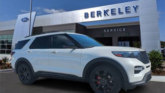 2022 ford explorer st