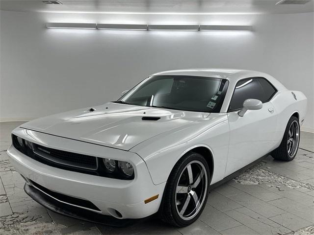 2012 dodge challenger sxt
