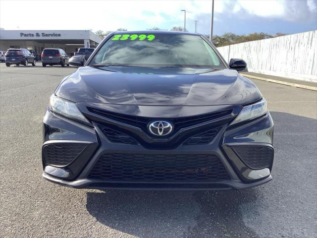 2021 toyota camry se