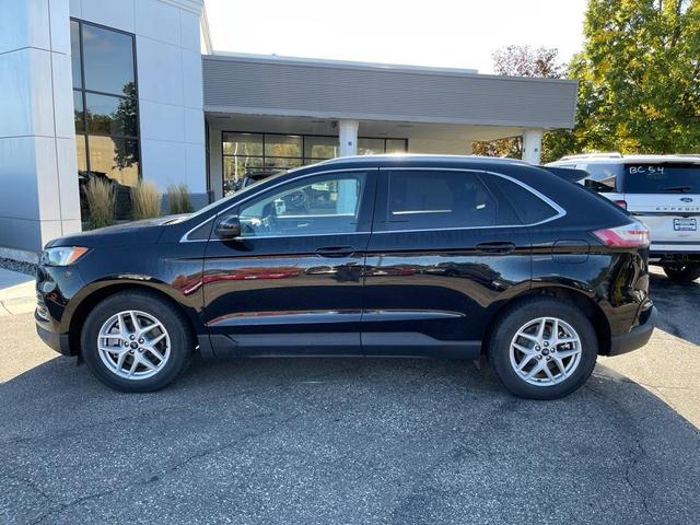 2022 ford edge sel