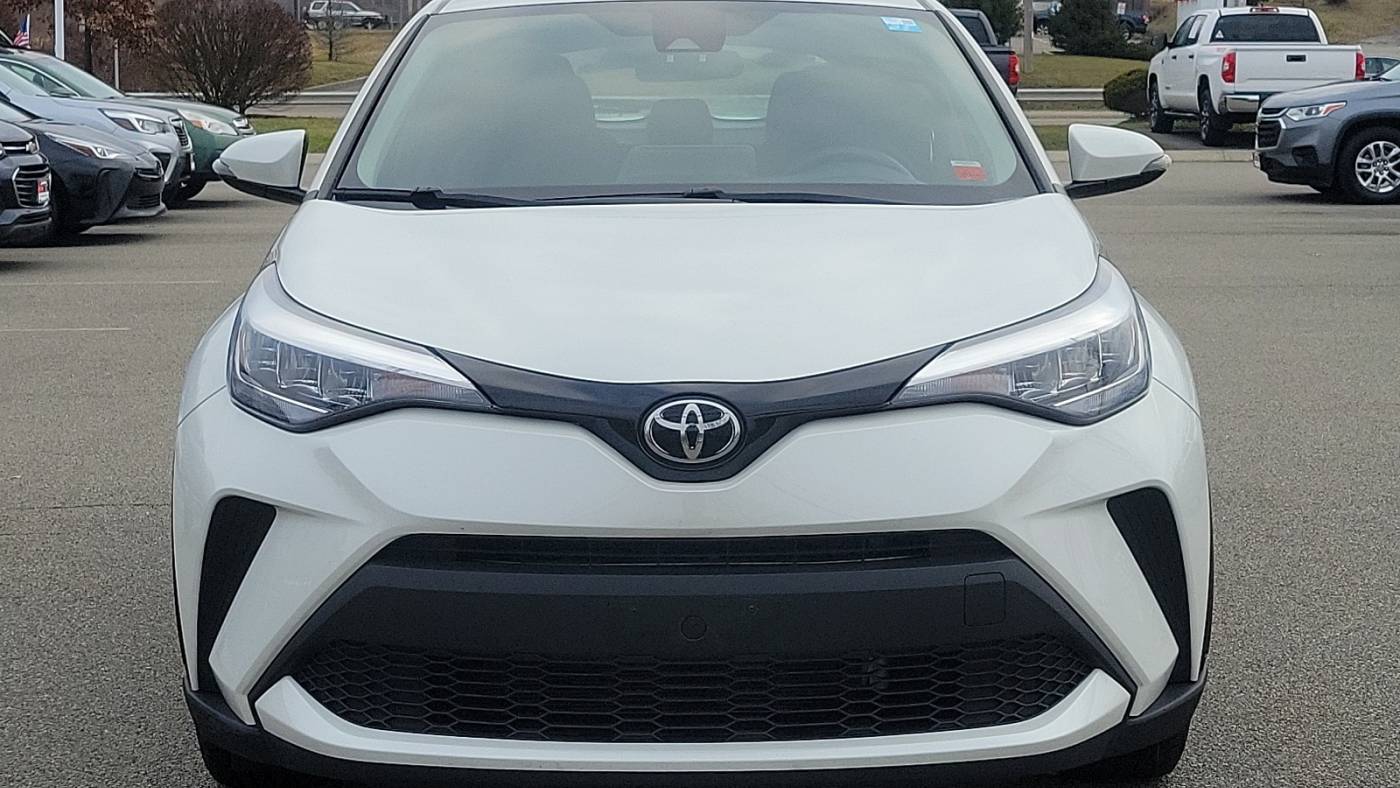 2021 toyota c-hr le