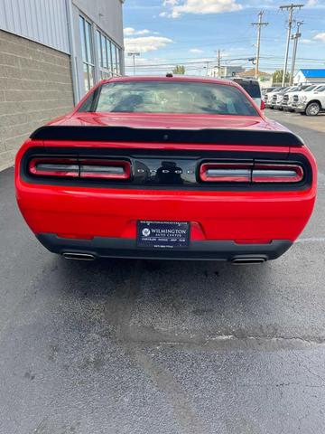 2023 dodge challenger sxt