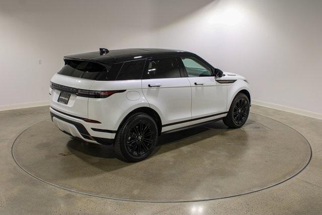 2024 land rover range rover evoque dynamic se