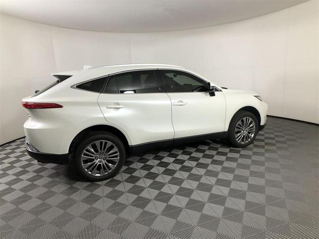 2022 toyota venza xle