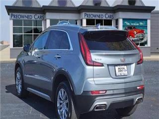 2023 Cadillac XT4 premium luxury