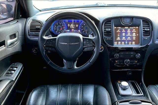 2018 chrysler 300 s