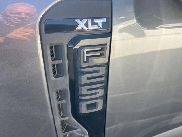2023 ford f-250 xlt