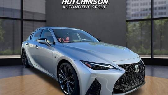 2022 Lexus IS