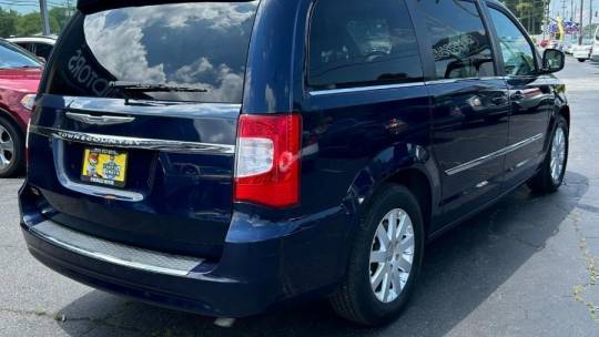 2016 Chrysler Town & Country