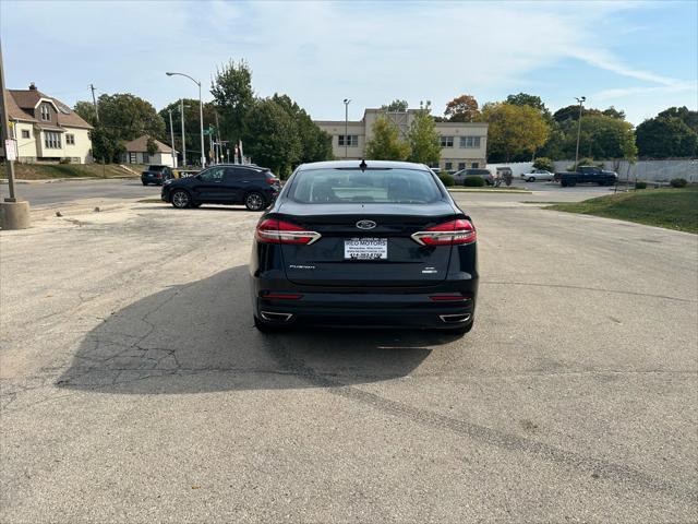 2019 ford fusion se