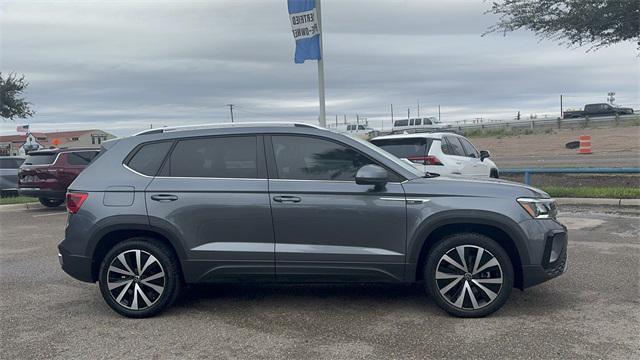 2022 volkswagen taos 1.5t se