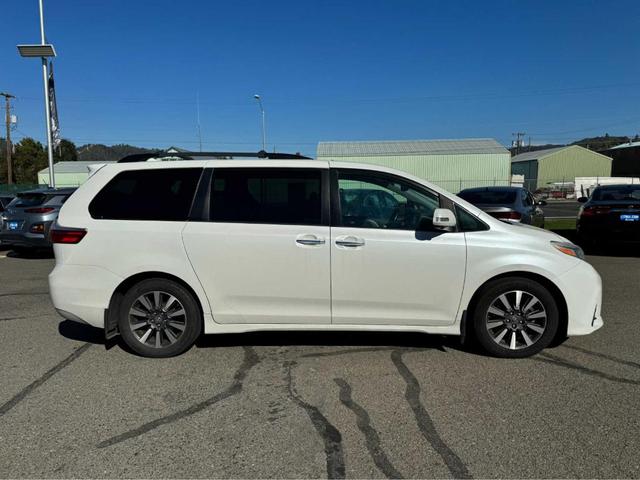 2019 toyota sienna limited premium