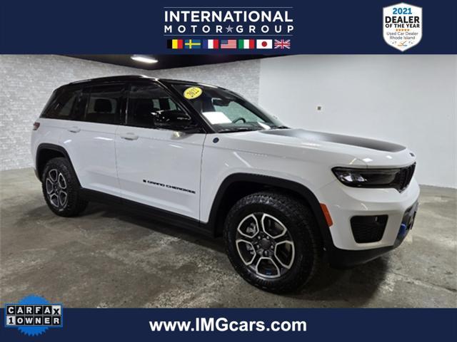 2022 jeep grand cherokee 4xe trailhawk