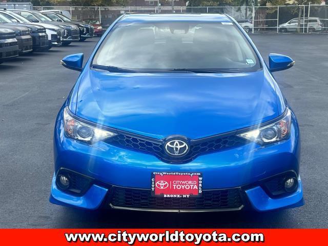 2017 toyota corolla im base