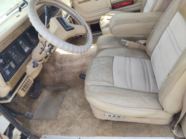 1989 jeep grand wagoneer suv 4wd automatic white