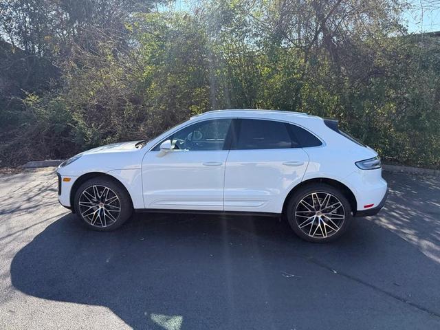 2024 porsche macan