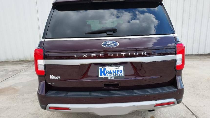 2024 ford expedition xlt