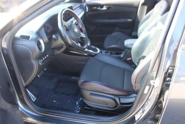 2021 kia forte gt